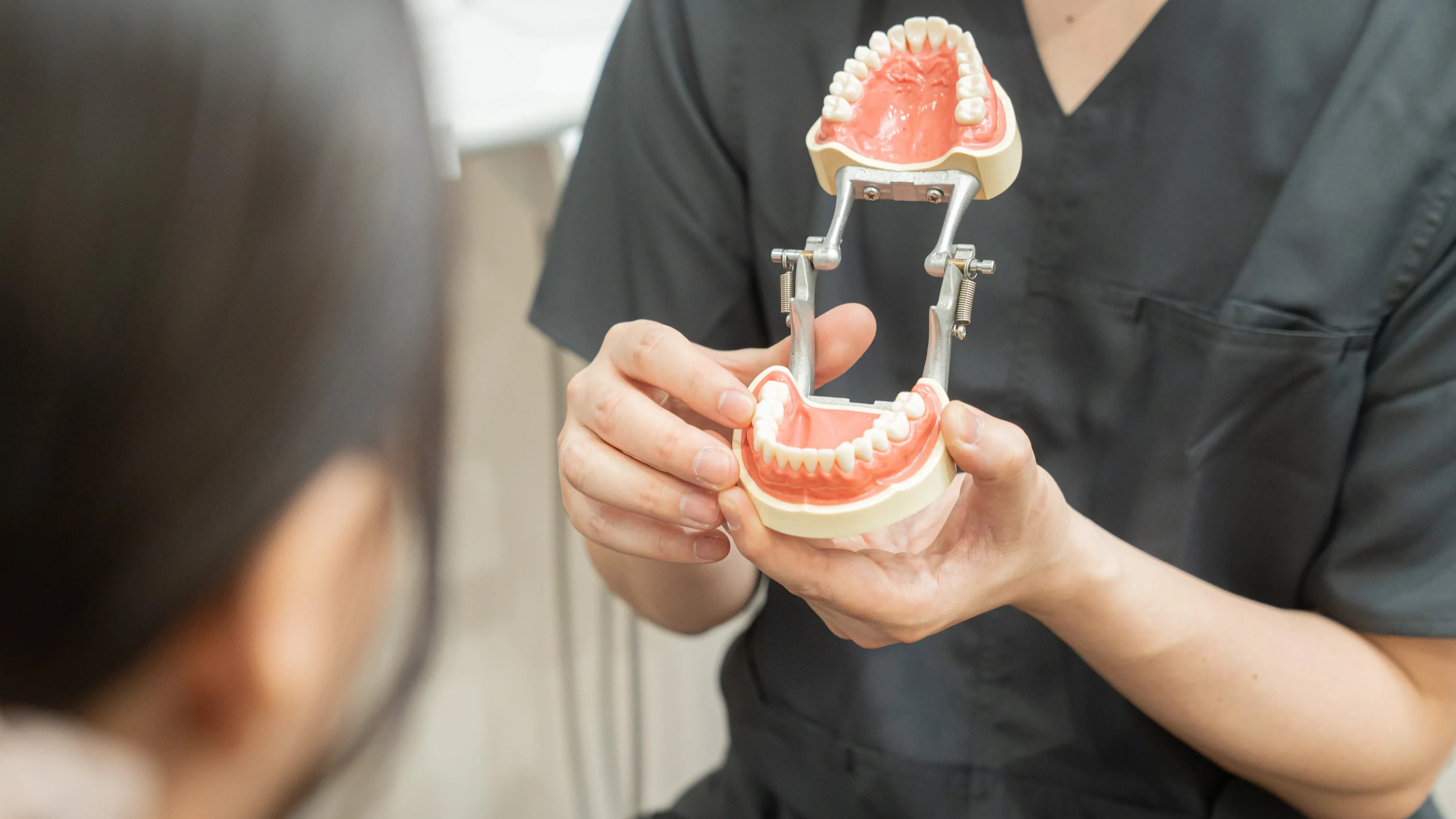 理想の白い歯を手に入れるホワイトニング